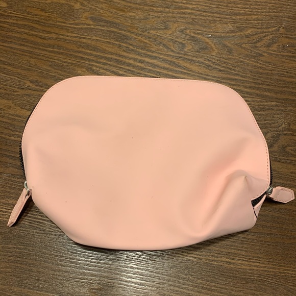 LIMITED EDITION Benefit Cos. Makeup bag - Picture 3 of 5